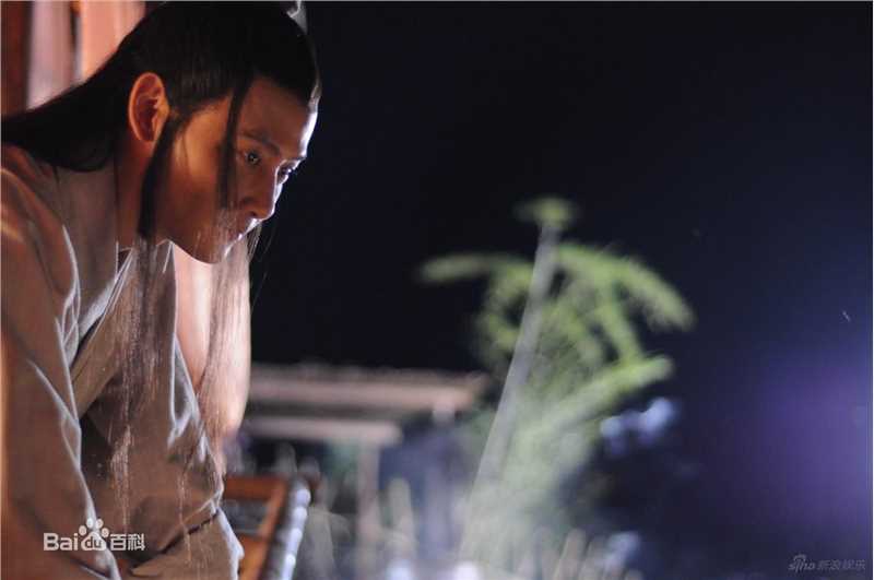 2009年《白蛇后传》饰演鲍仁