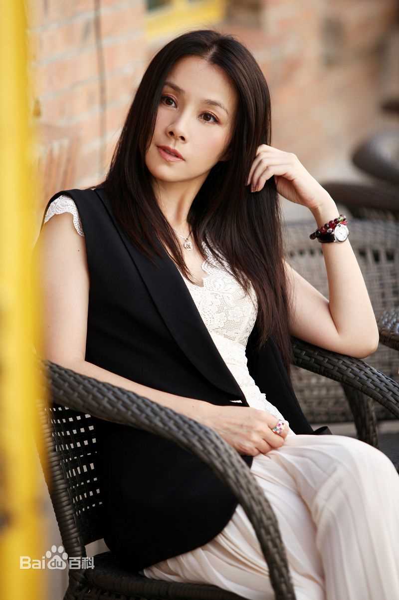 《何琳》生活照