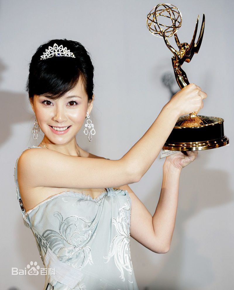 《何琳》生活照