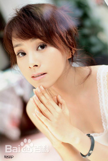 《何琳》生活照