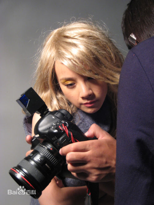 《何琳》精彩图册