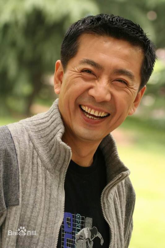 《朱翊》封面图片