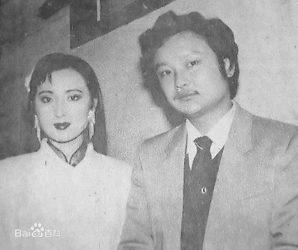 欧阳奋强生活照