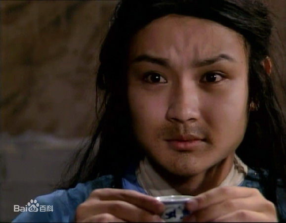 欧阳奋强饰演的贾宝玉