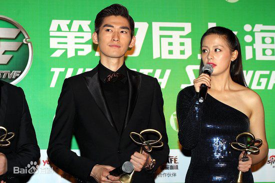 王力可(Rainbow)新西游记饰演蛟魔王女儿国国王前后照片