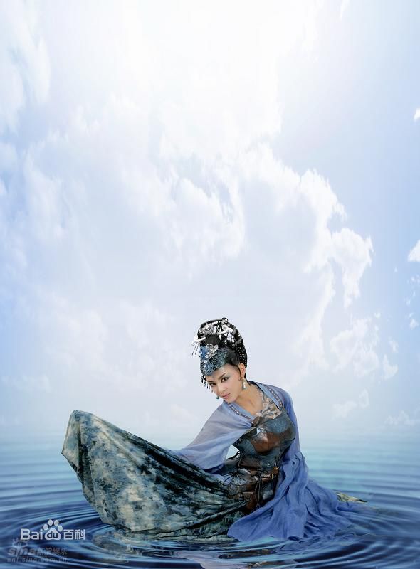 王力可(Rainbow)新西游记饰演蛟魔王女儿国国王前后照片