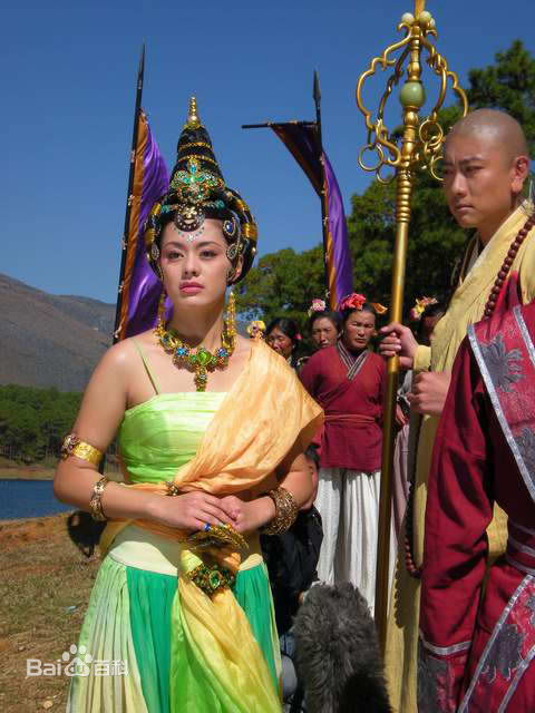 王力可(Rainbow)新西游记饰演蛟魔王女儿国国王前后照片