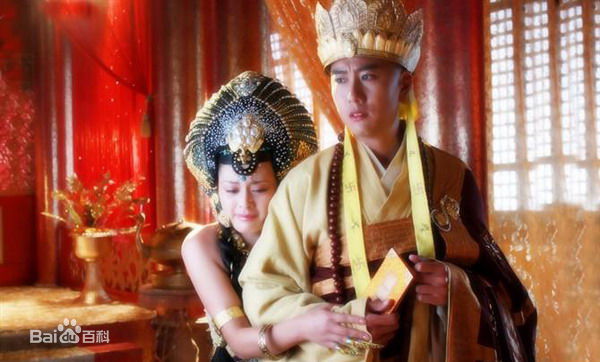 王力可(Rainbow)新西游记饰演蛟魔王女儿国国王前后照片