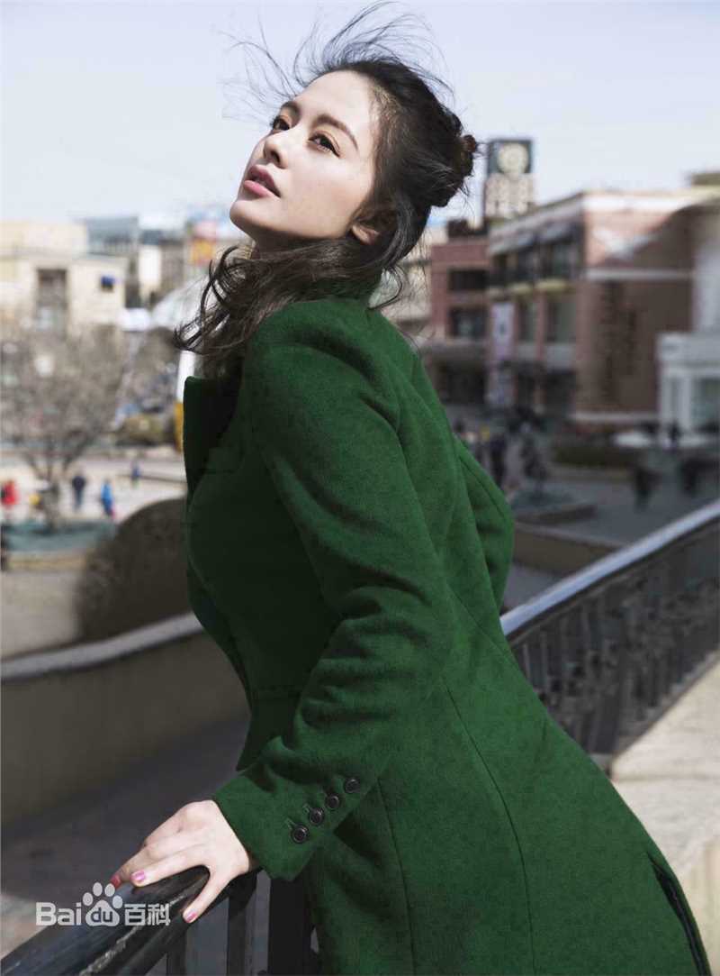 王力可(Rainbow)秋日街头——李萍摄影系列图片图集