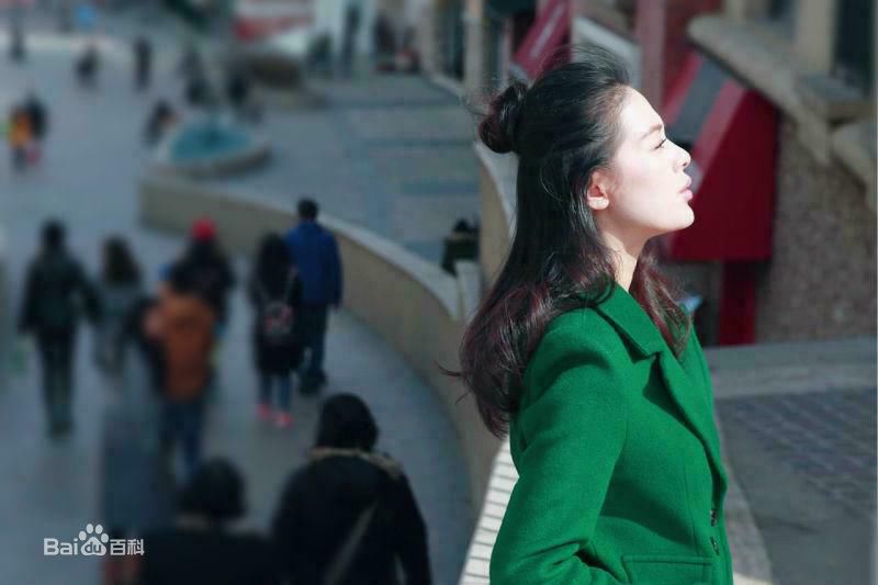 王力可(Rainbow)秋日街头——李萍摄影系列图片图集