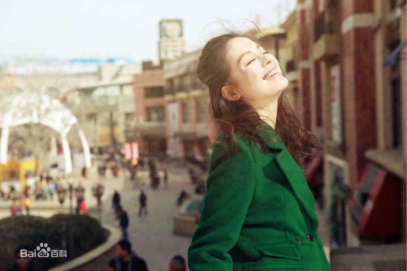 王力可(Rainbow)秋日街头——李萍摄影系列图片图集