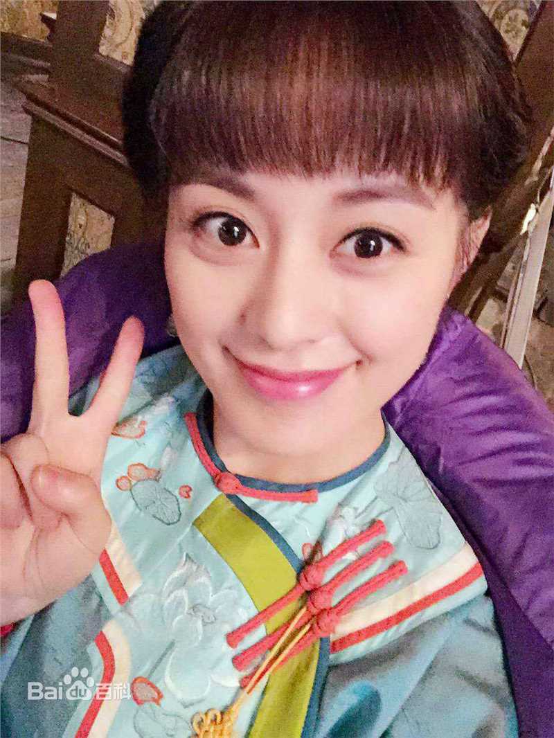 王力可(Rainbow)女儿红素颜照相册