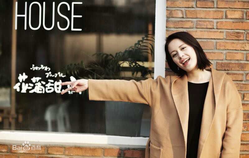 王力可(Rainbow)冬日街拍图片图册