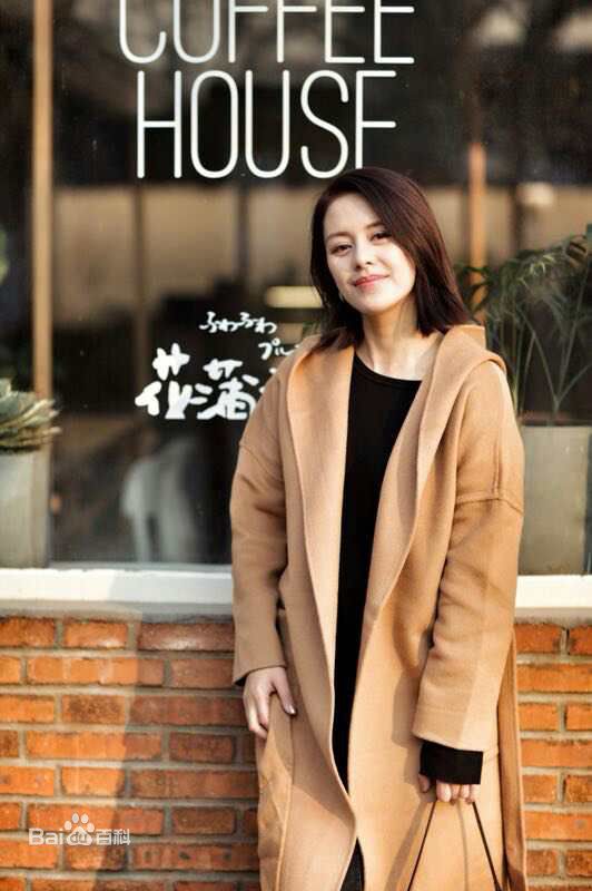 王力可(Rainbow)冬日街拍图片图册