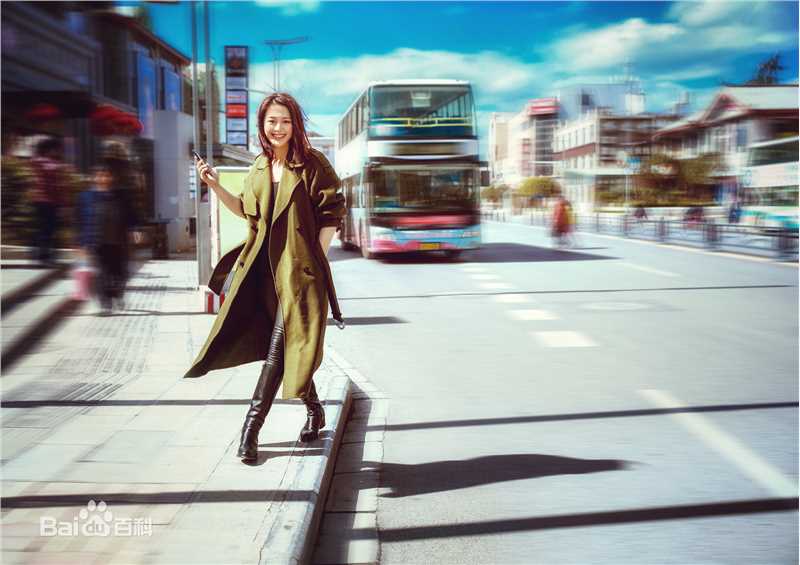 王力可(Rainbow)春季街拍图册