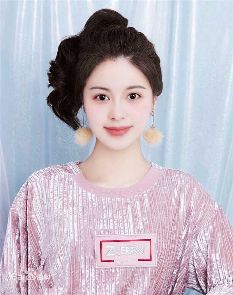 王力可(Rainbow)俏皮图片图册