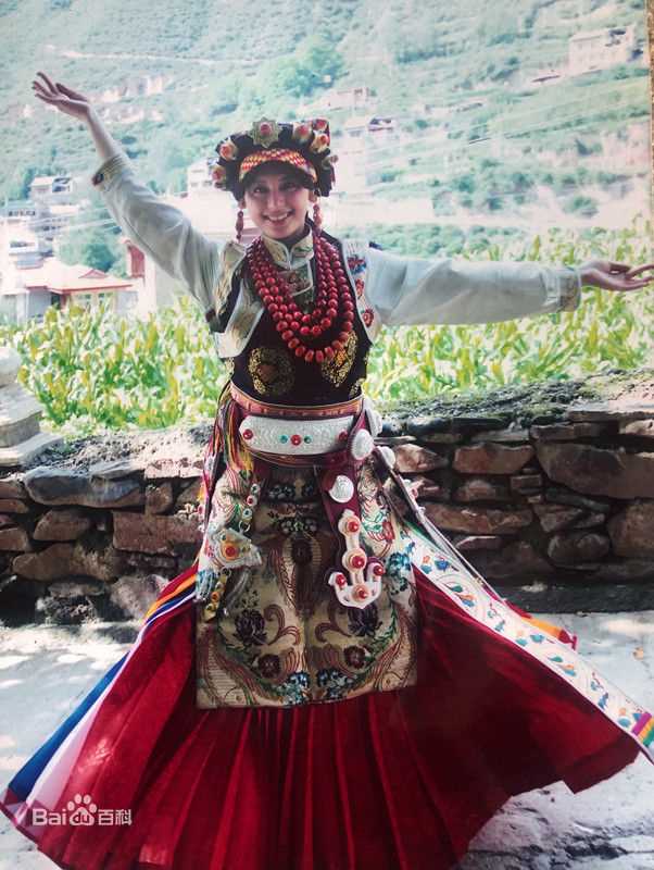 王力可(Rainbow)马尔康嘉绒服饰图册