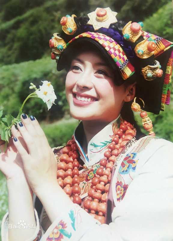 王力可(Rainbow)马尔康嘉绒服饰图册