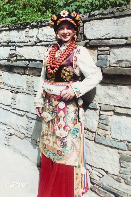 王力可(Rainbow)马尔康嘉绒服饰图册