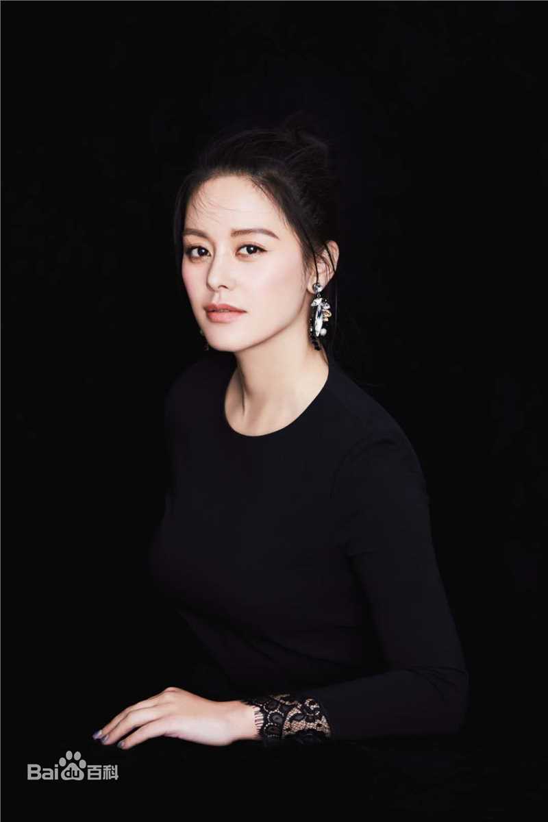 王力可(Rainbow)御姐优雅亮相前后照片