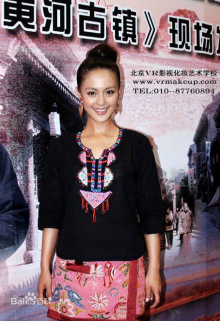 王力可(Rainbow)黄河古镇_相关活动素颜照相册