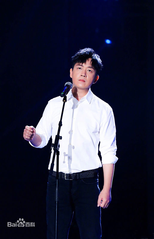 《潘粤明》生活