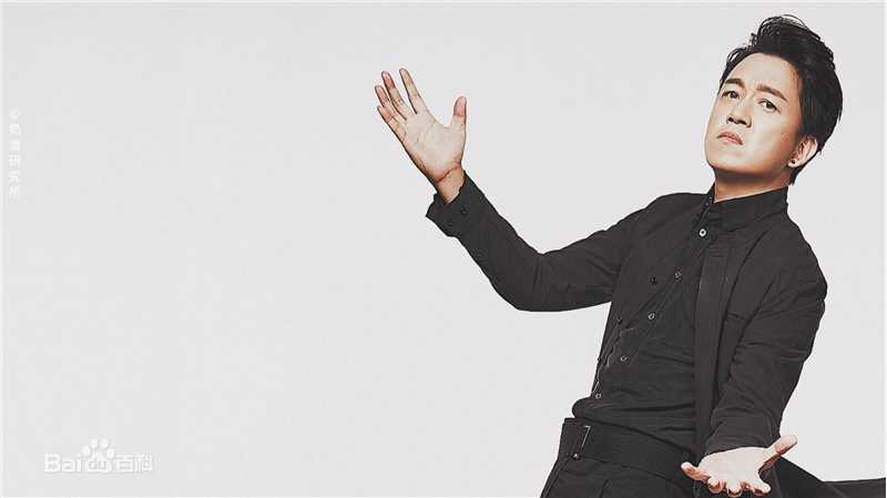 《潘粤明》封面图片