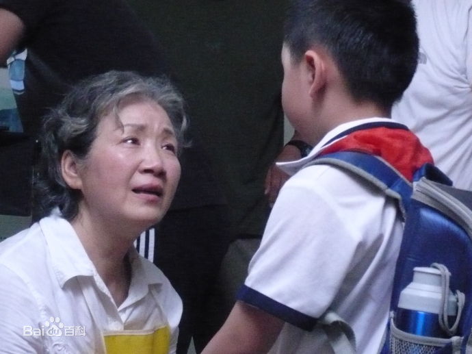 曹翠芬(Cao Cuifen)的生活照前后照片