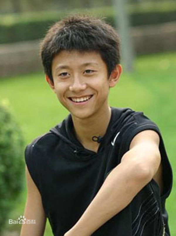 张一山(Zray)参演影视作品前后照片