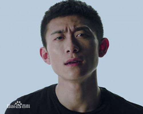 张一山(Zray)参演影视作品前后照片