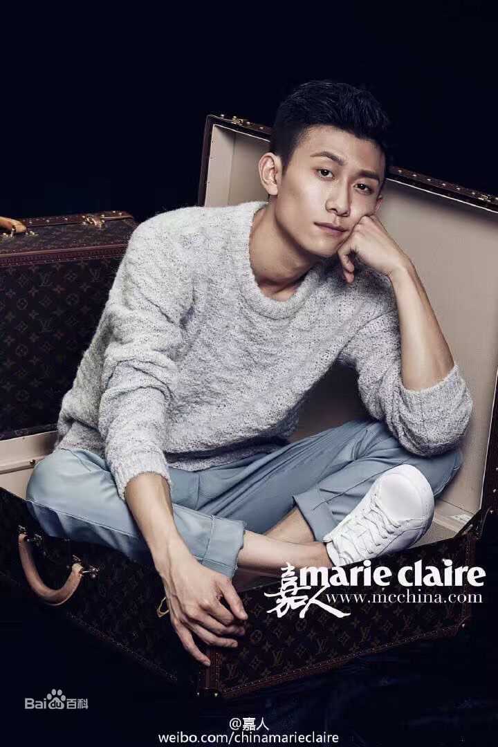 张一山(Zray)最新杂志壁纸