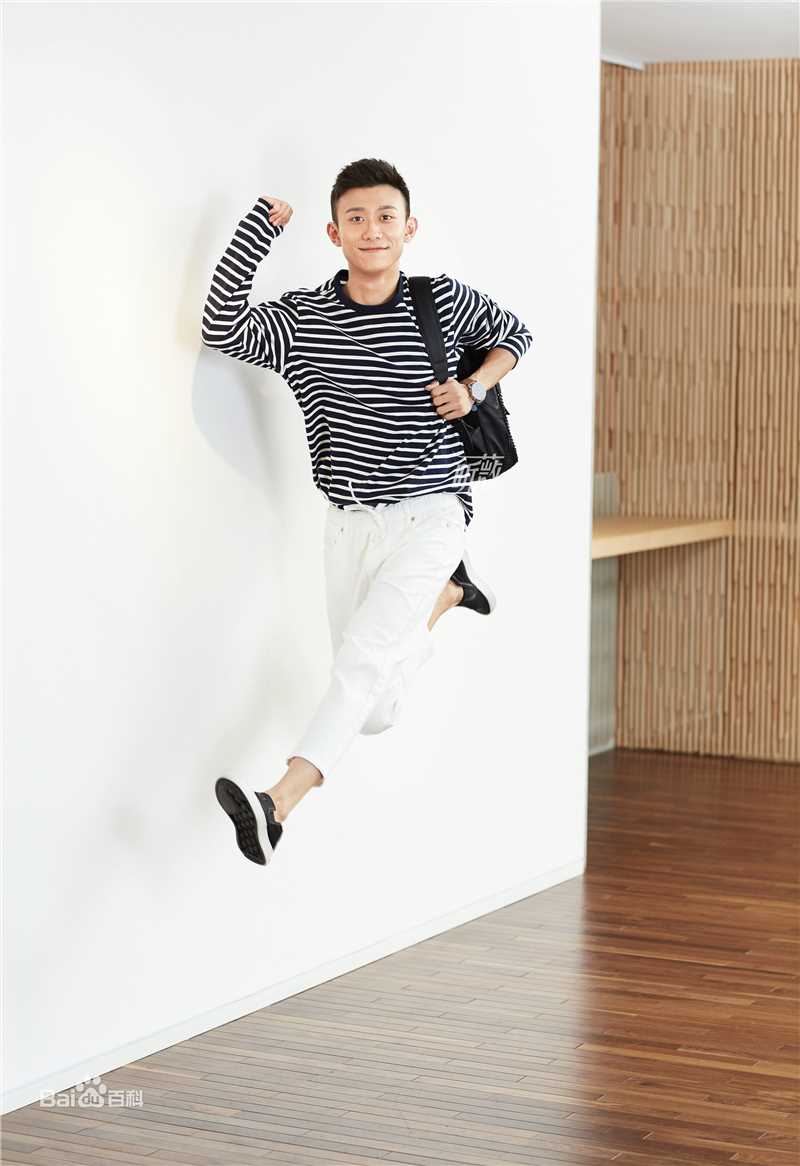 张一山(Zray)最新杂志壁纸