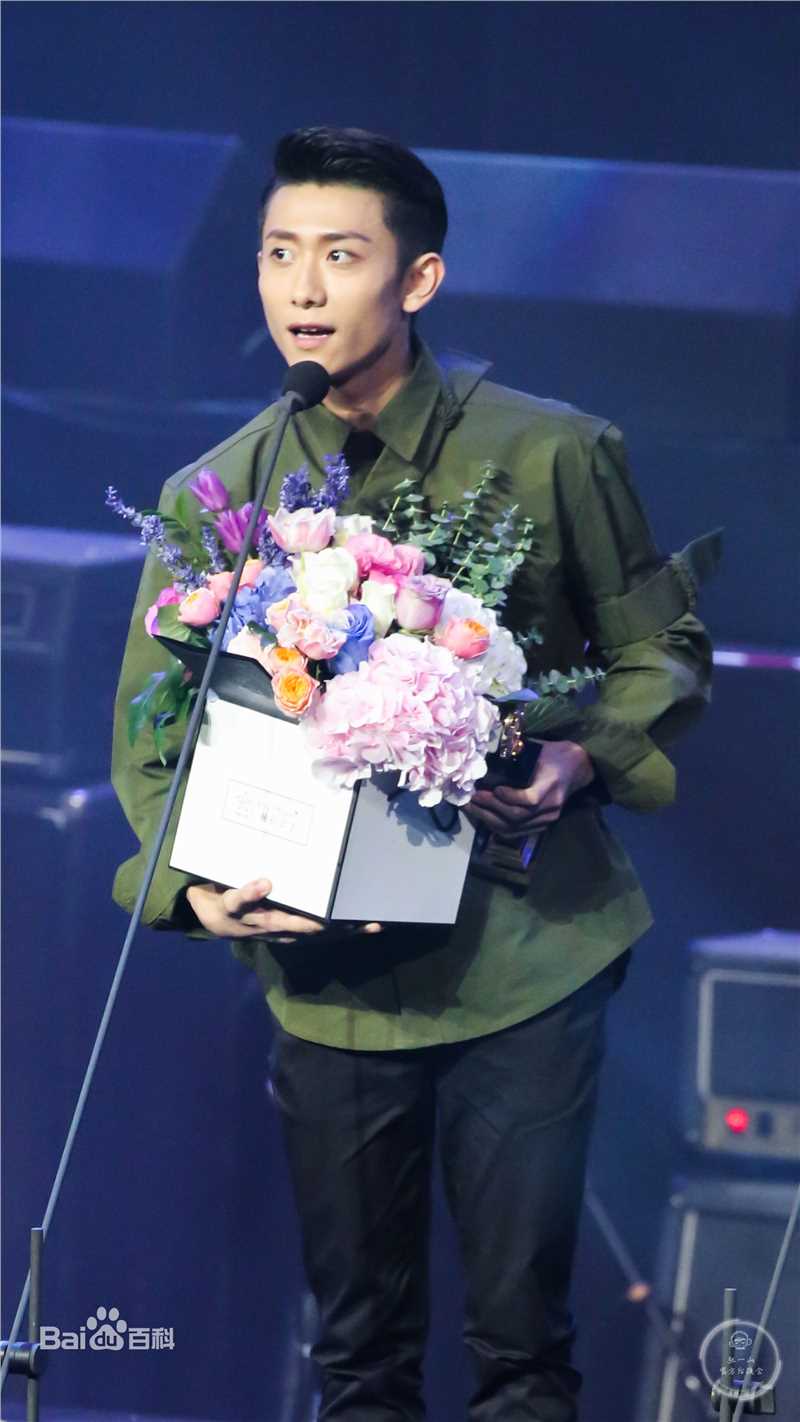 张一山(Zray)出席活动生活照