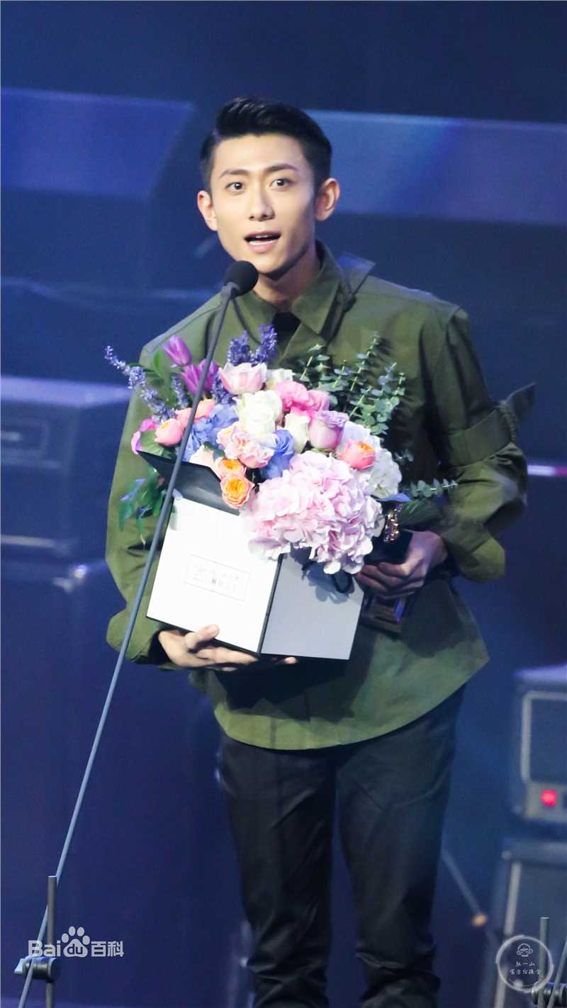 张一山(Zray)出席活动生活照