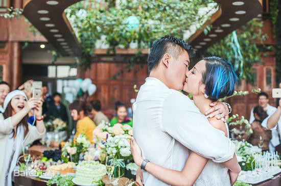 《高曙光》封面图片