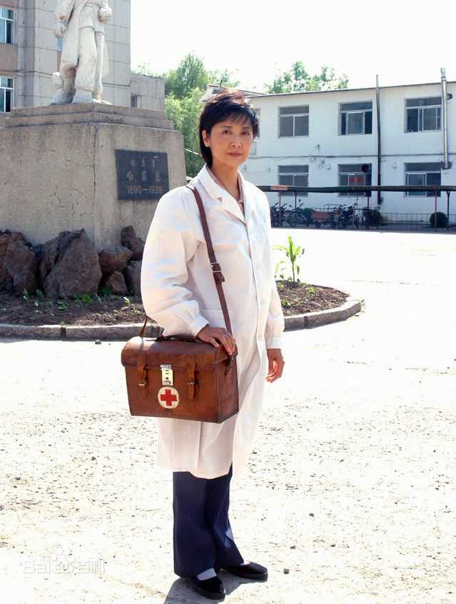 电视剧《静静的白桦林》剧照