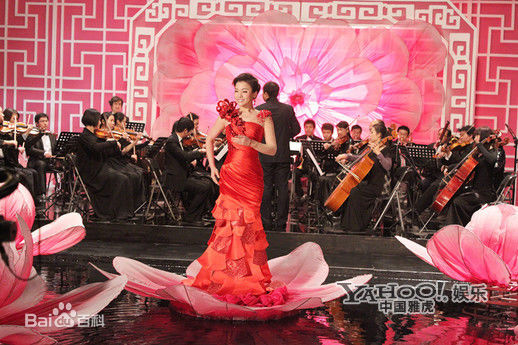 陈思思推出时代主旋律《中国梦》