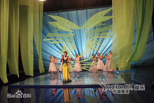 陈思思推出时代主旋律《中国梦》