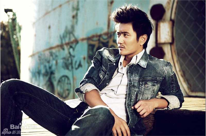 叶静(Ye Jing)汽车时尚大片性感图片图集