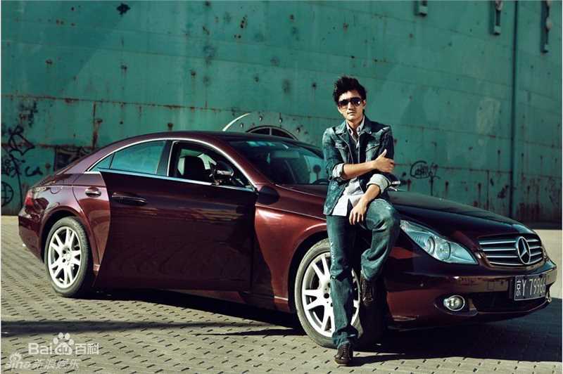 叶静(Ye Jing)汽车时尚大片性感图片图集