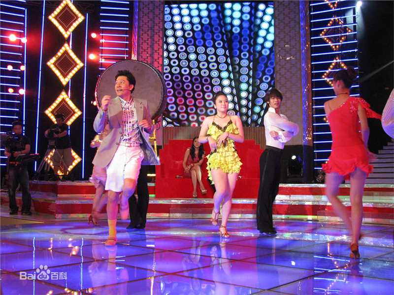 2010年参加上海东方卫视综艺节目