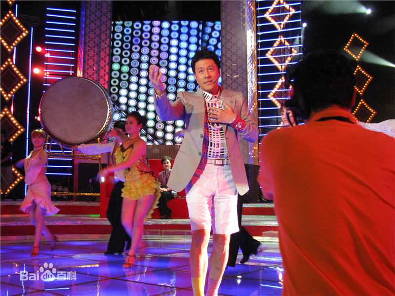 2010年参加上海东方卫视综艺节目