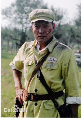 李梦男正面形象