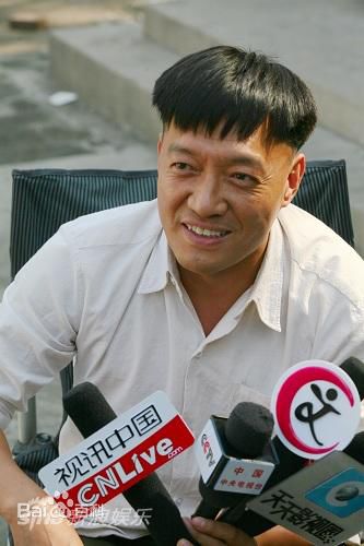 李梦男朴素形象