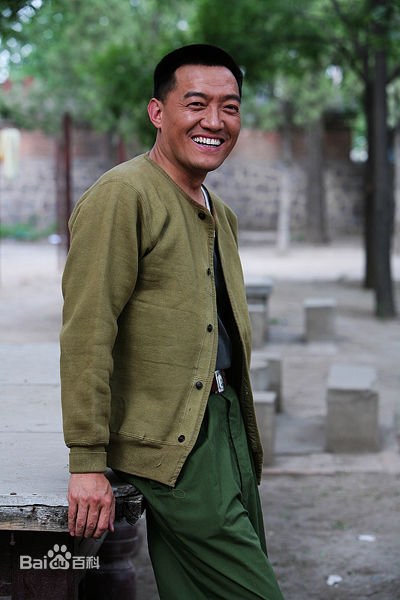 李梦男朴素形象