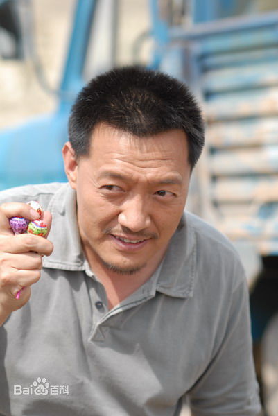 李梦男朴素形象