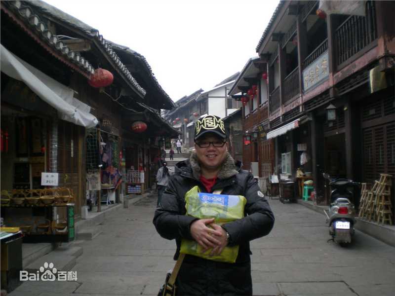 《姜超》生活照