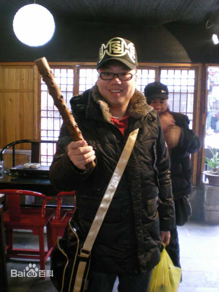 《姜超》生活照