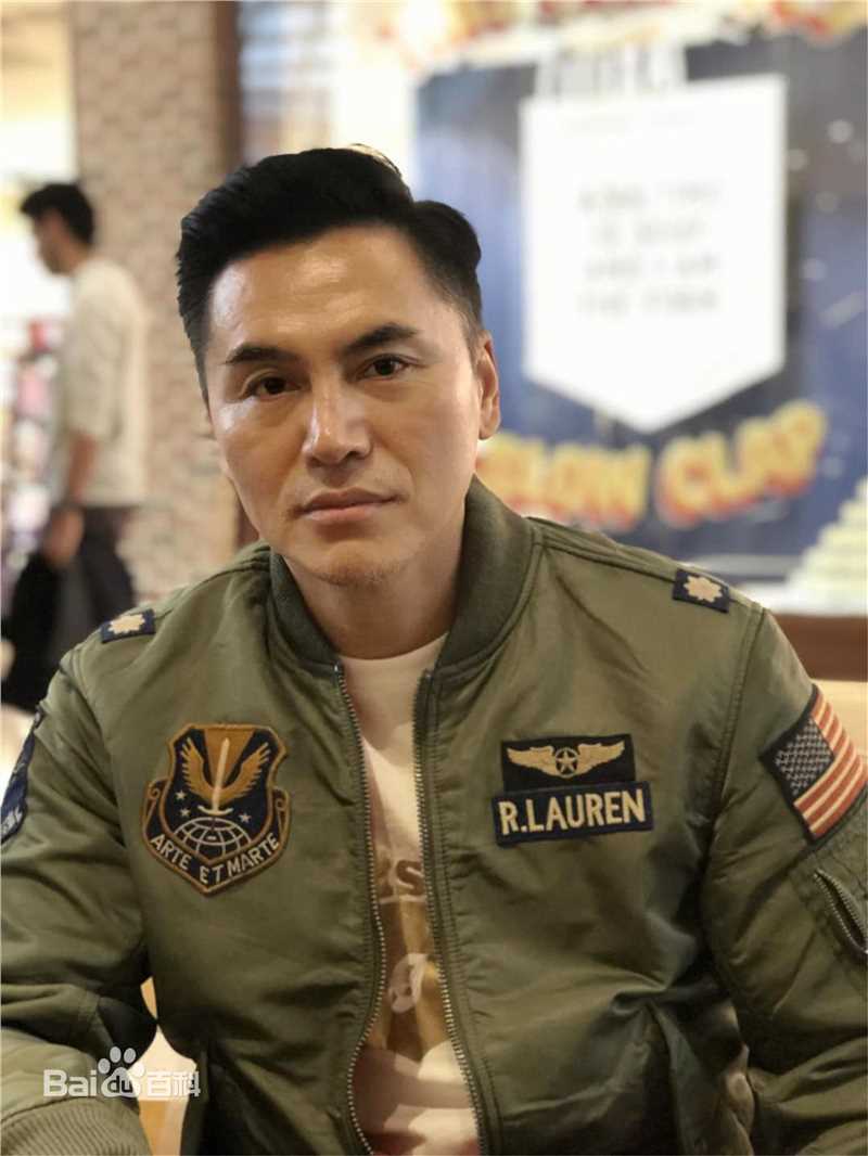 《淳于珊珊》生活照