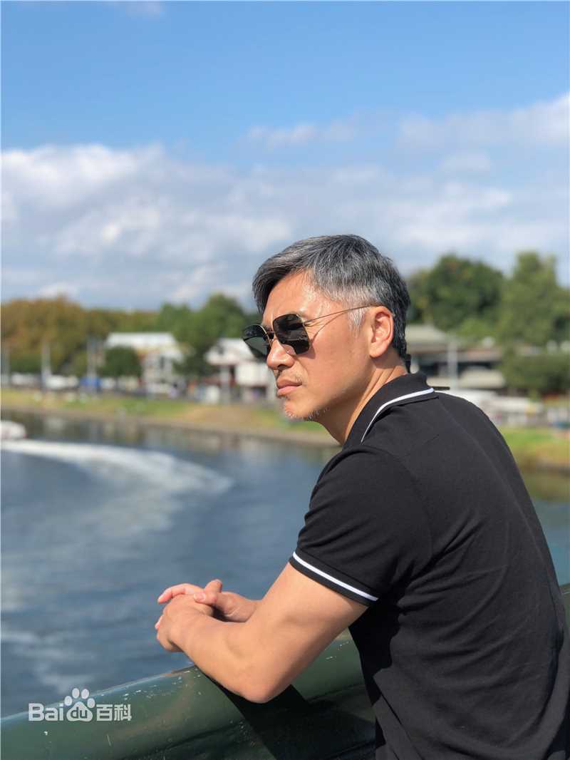 《淳于珊珊》生活照